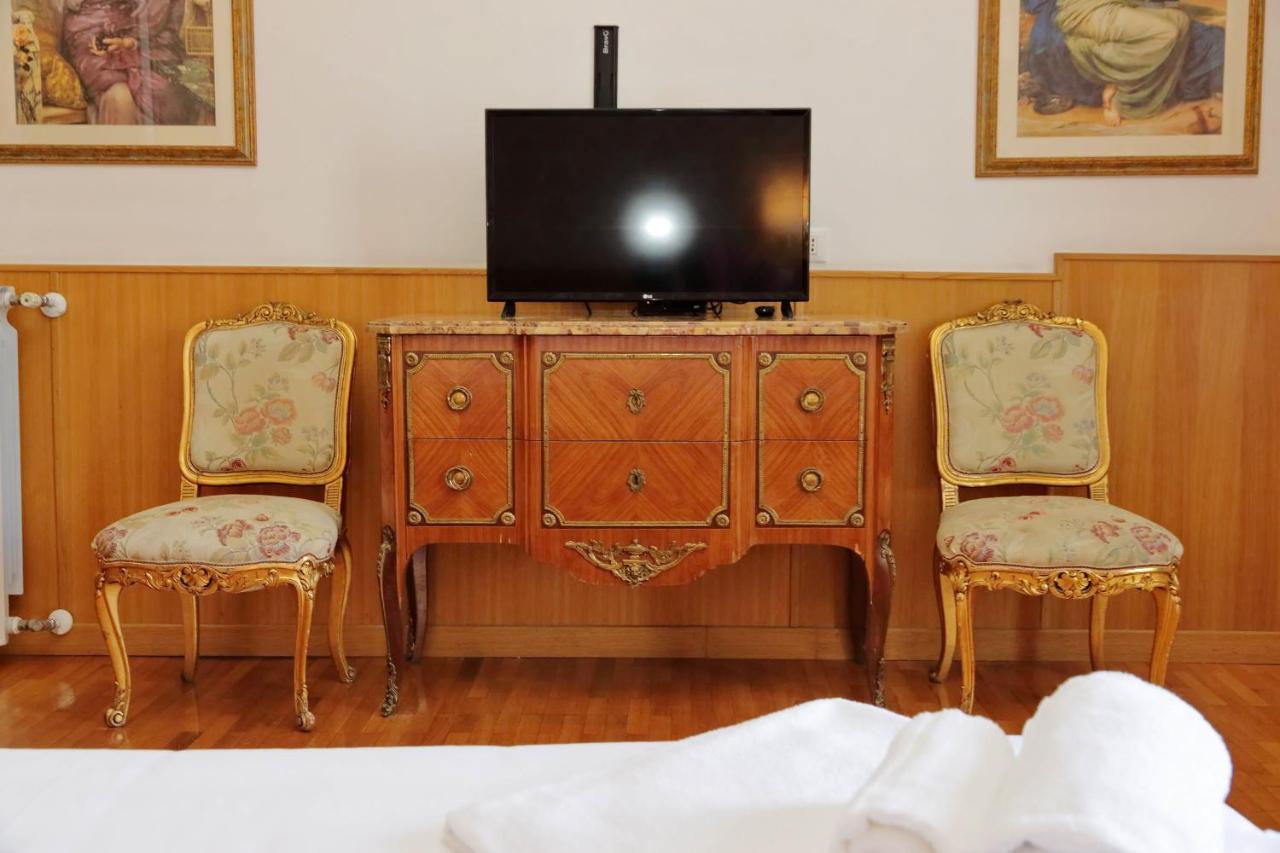 Sonnino Guest house 2*