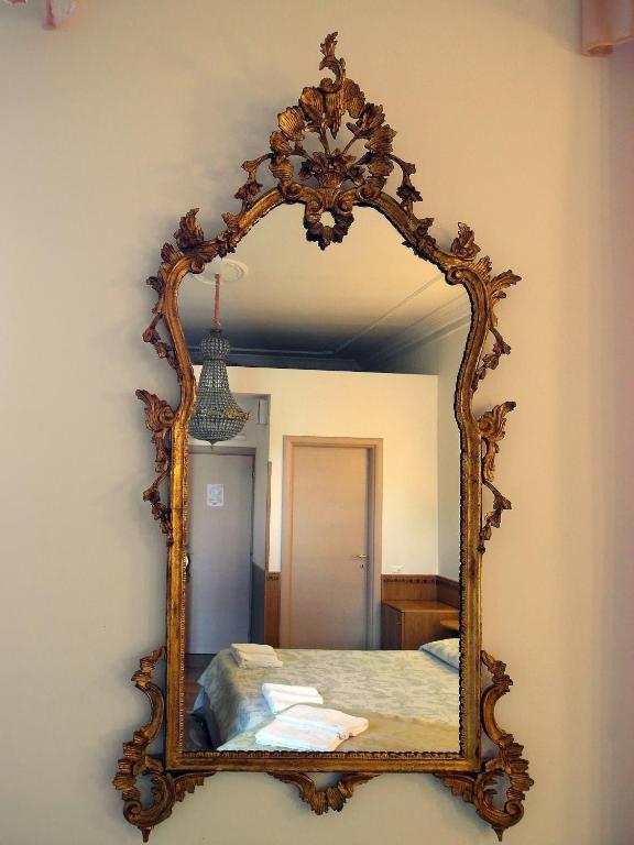 Sonnino Guest house 2*